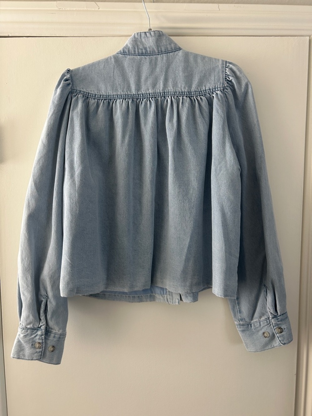 H&M Light Blue Denim Puff-Sleeve Jacket size small - Picture 3 of 9